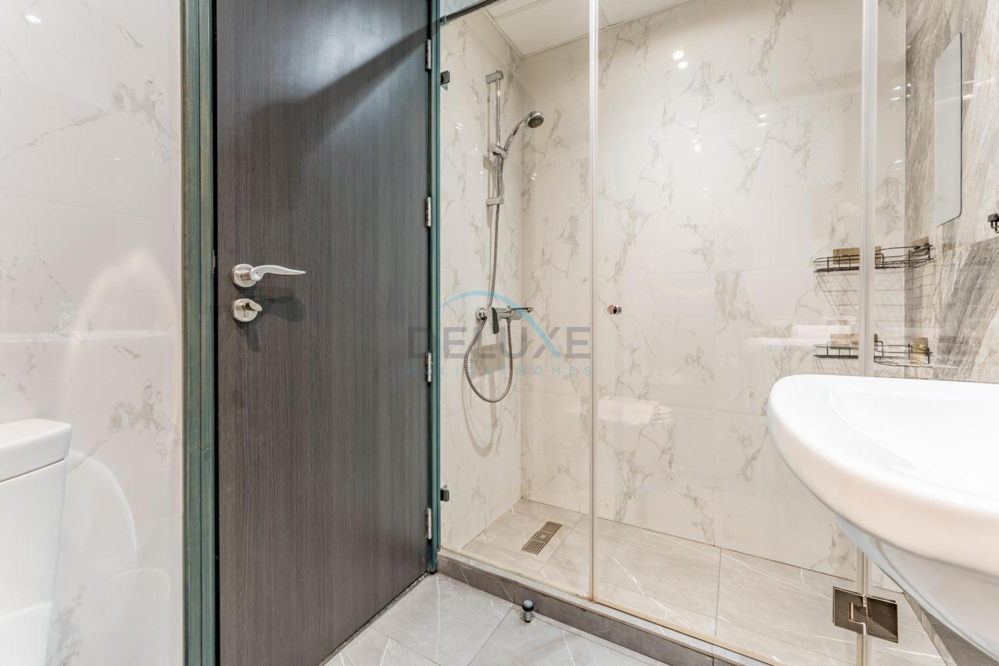View Minutes To Burj Khalifa, Elite Business Bay By Deluxe Homes Dubai